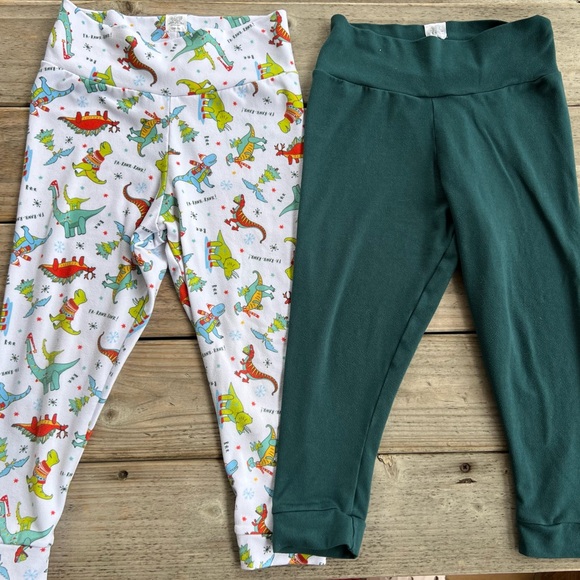 Bumblito Leggings - Christmas Dino Print & Solid Green - Set of 2 - Size 2T-4T - Picture 1 of 5